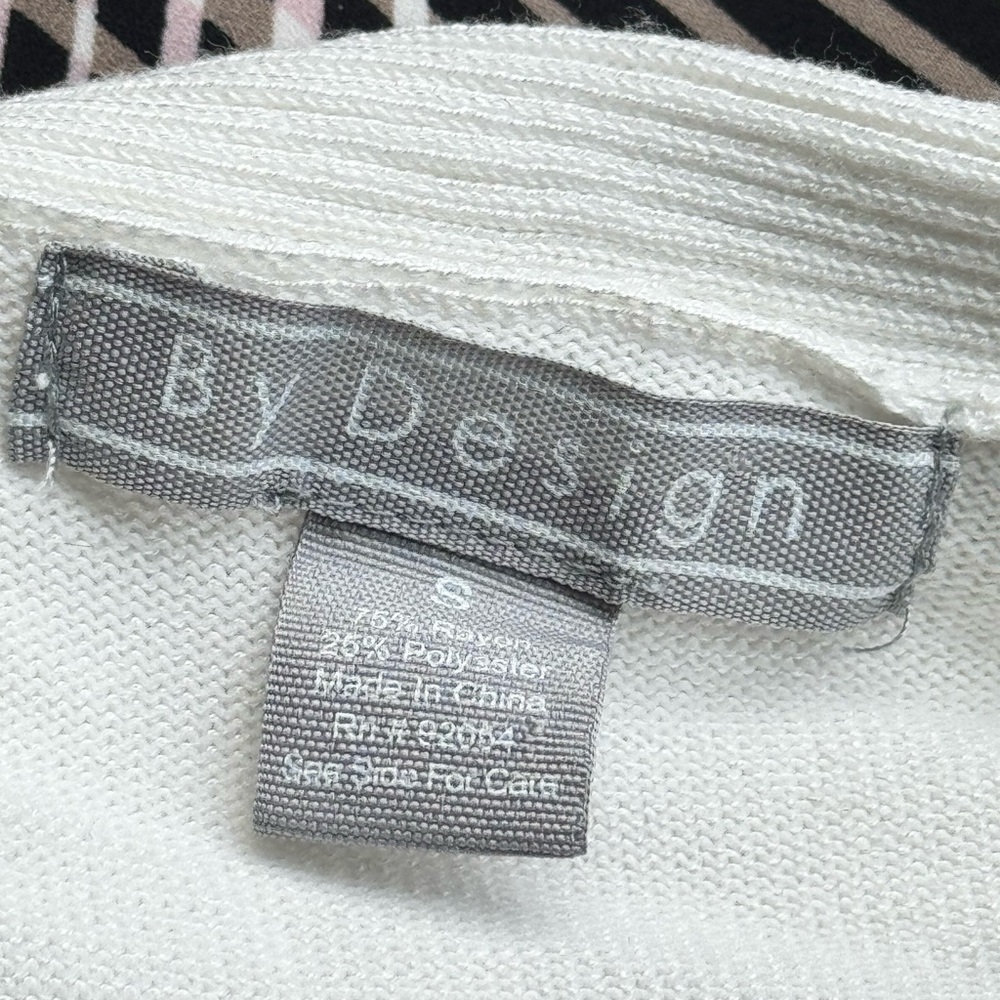 Ruffle-Front Open Cardigan in White Cream - Picture 4 of 4